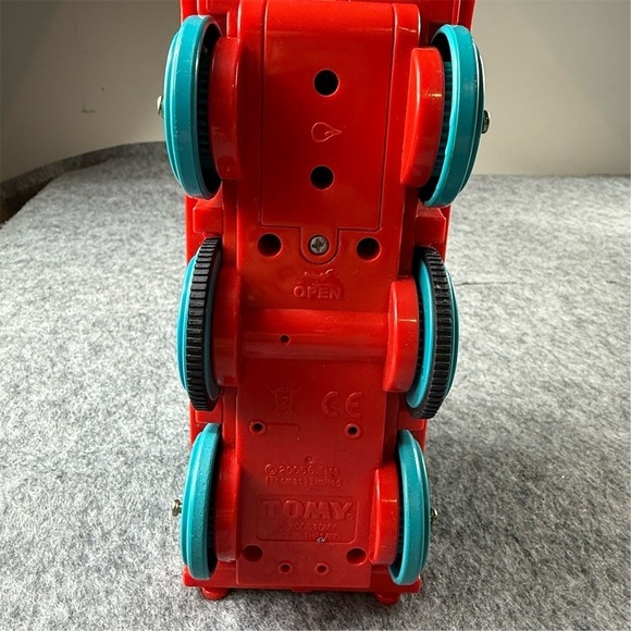 Tomy 2005 Thomas the train Steam Along  Engine Motorized Battery Toy  9" Tested - Picture 8 of 16